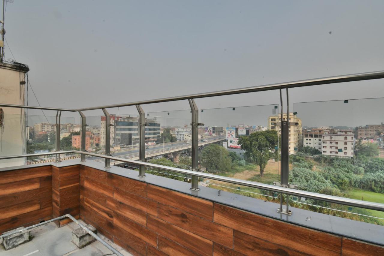 The Clovers Inn Patna  Ngoại thất bức ảnh