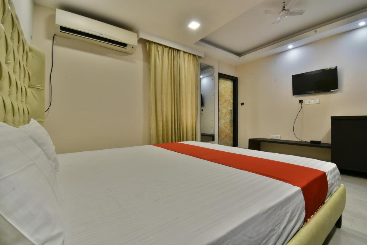 The Clovers Inn Patna  Ngoại thất bức ảnh